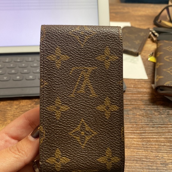 Louis Vuitton monogram card makeup lipstick tech accessory holder case - Picture 2 of 6